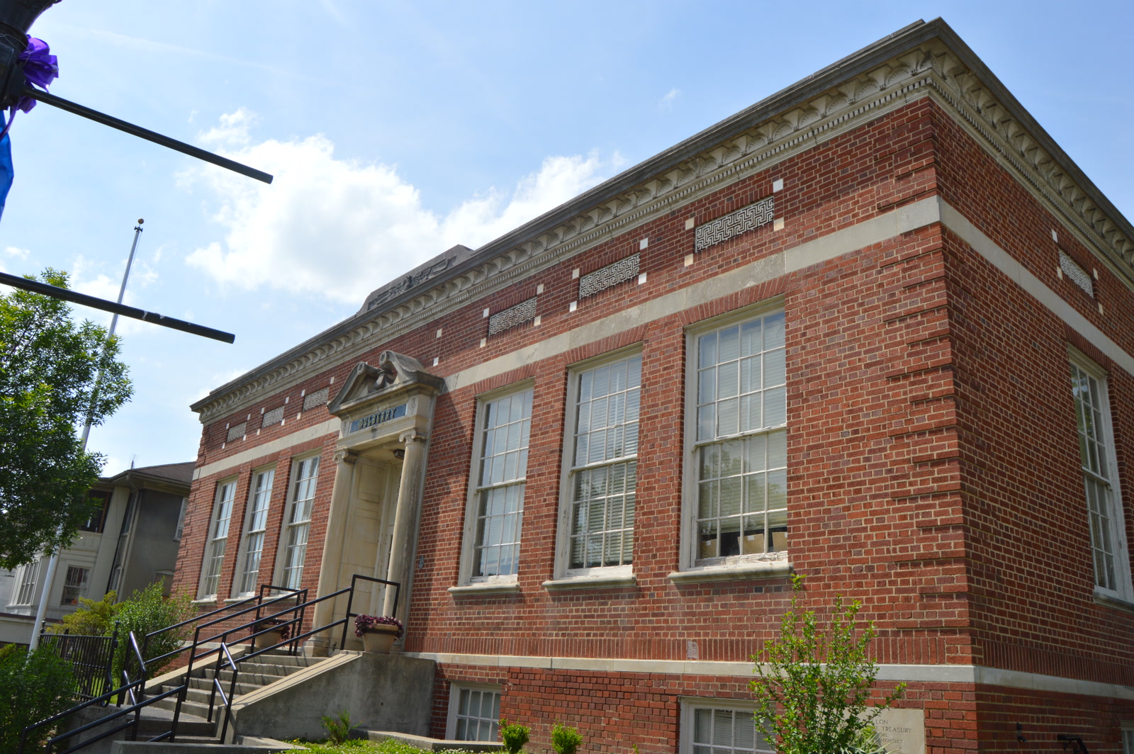 Historic former post office in Shelbyville, Tennessee